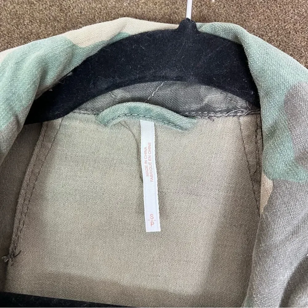 Free People Jacket Women's Size Small Military Camo Utility Multi-pocket Combat